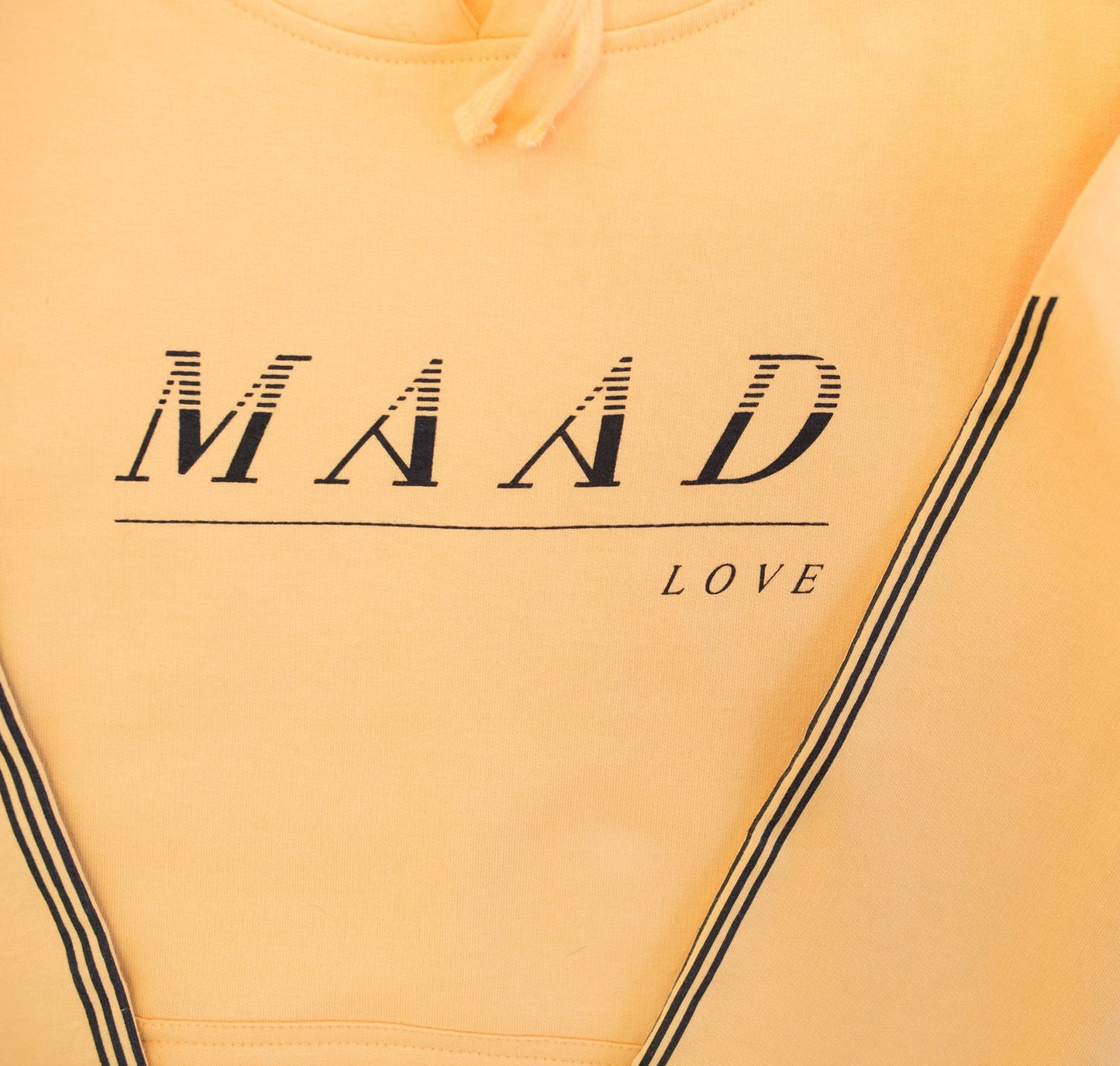 Cardinal | VS Maad Love Pullover